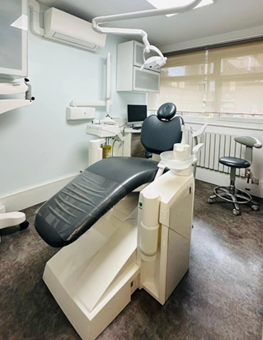 Bayswater Dental Clinic Chair Image in London